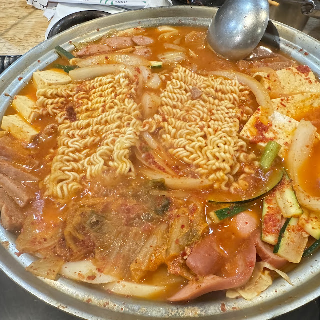 Seafood Topokki Hot Pot