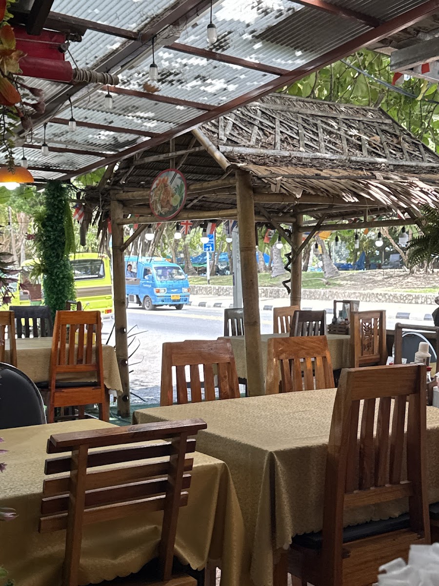 Lamit&bounty restaurant
