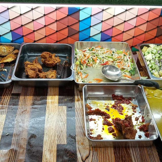 Nasi Padang Masakan Minang Asli