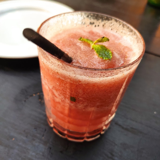 Fresa Con Hierbabuena Y Mezcal