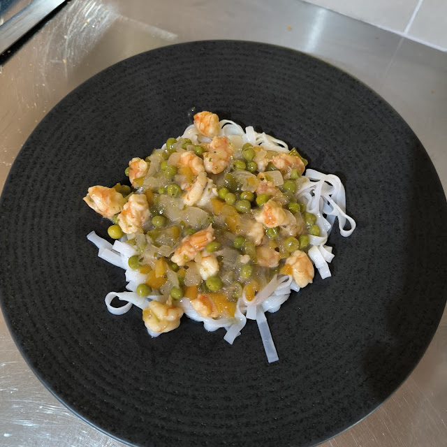 Espaguetis de Arroz Con Mariscos