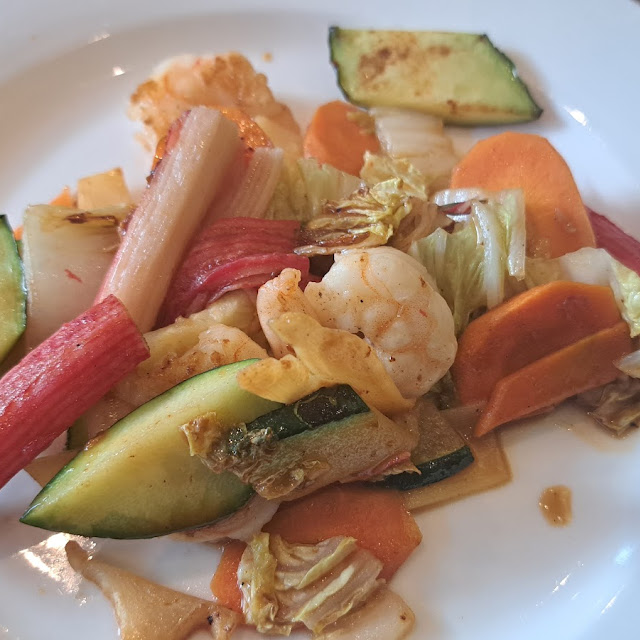 Shrimps Und Surimi Mit Gemüse Vom Grill