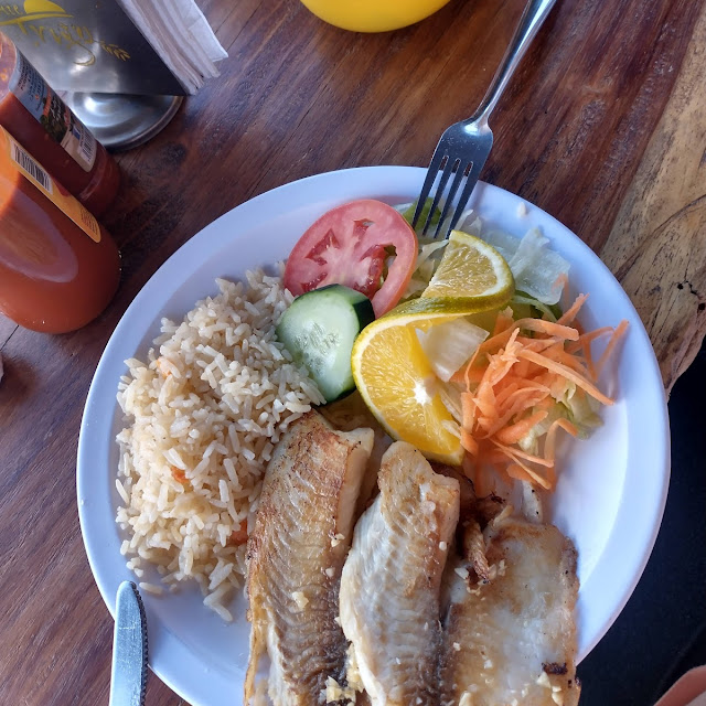 Pescado Al Mojo de Ajo