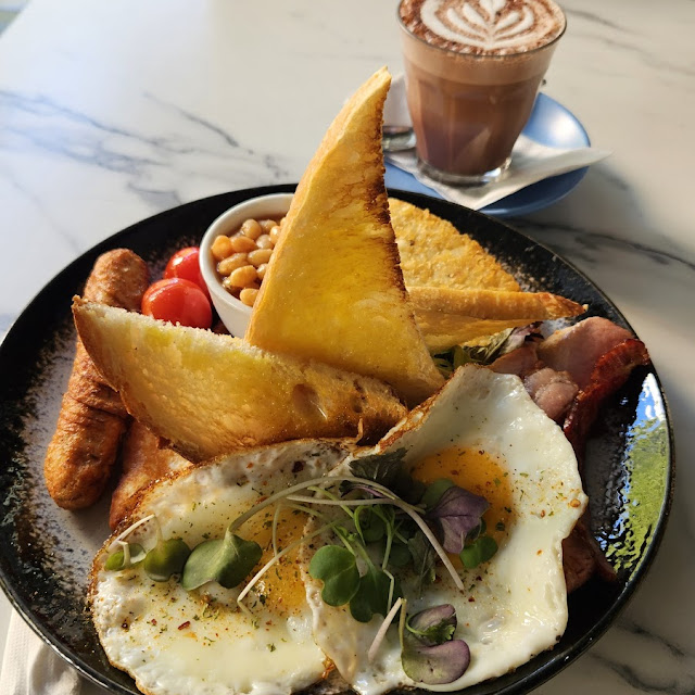 English Breakfast