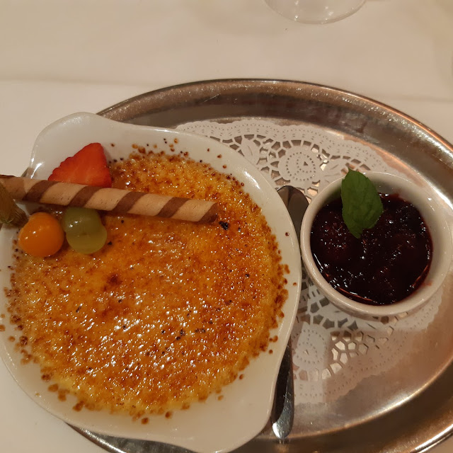 Crème Brûlée Mit Brombeer Purée