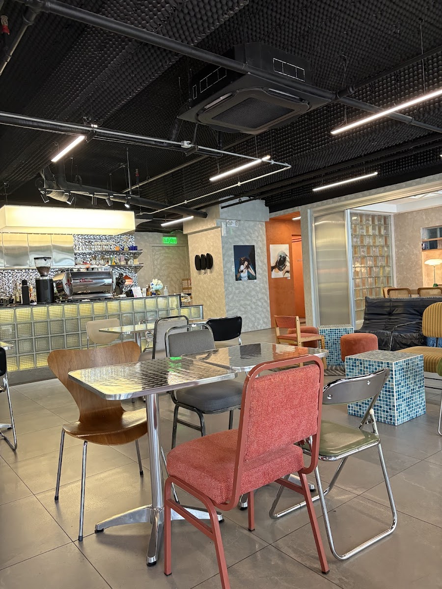 Odd Cafe