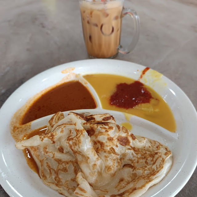 Roti Canai Telur with Dhal Curry Teh Tarik Halia