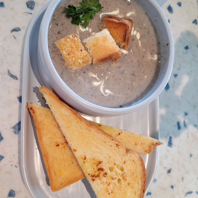 Classic Mushroom Soup