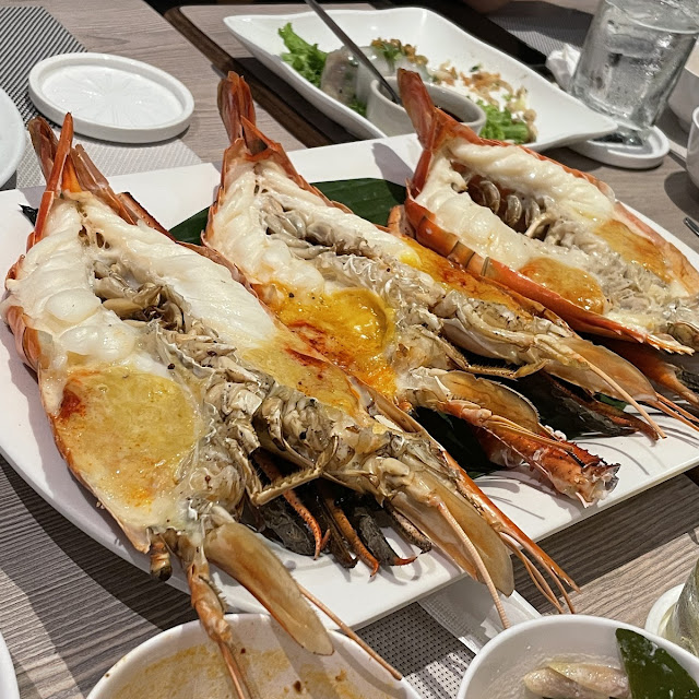 Charcoal Grilled Giant River Prawn