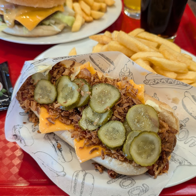 Cheese Hot Dog Im Menü