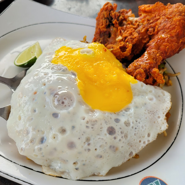 Maggi Goreng Telur Ayam