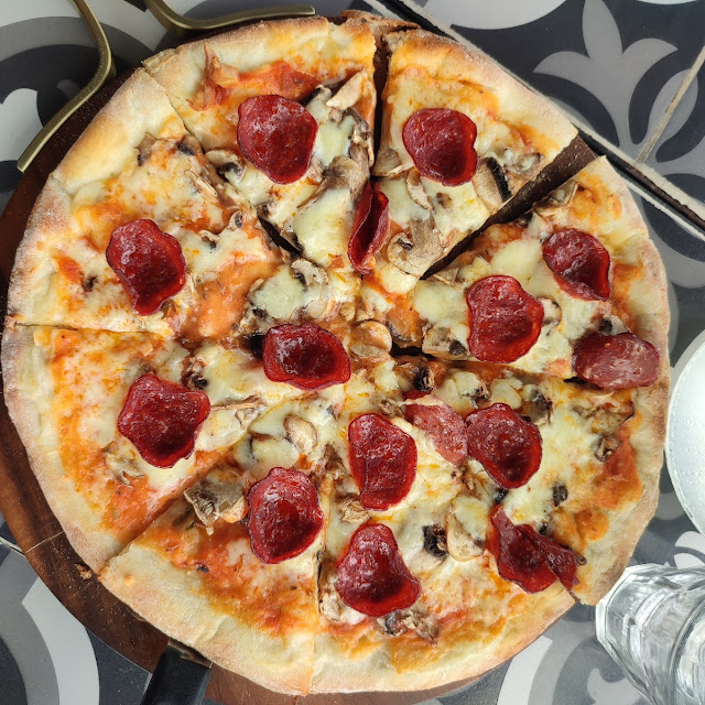 Pizza Pepperoni Pizza