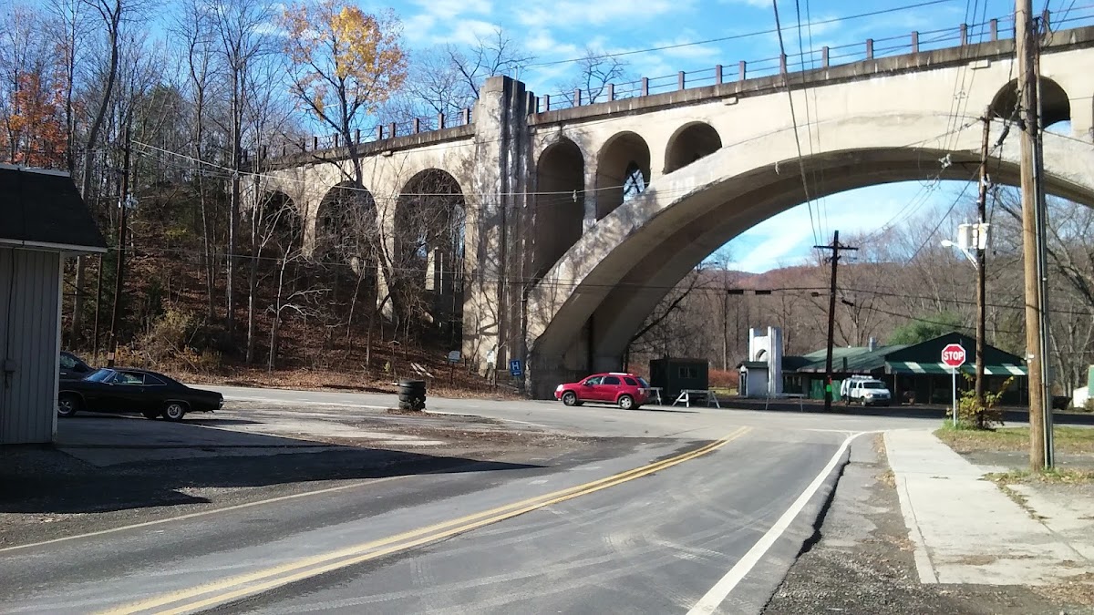 Viaduct Inn