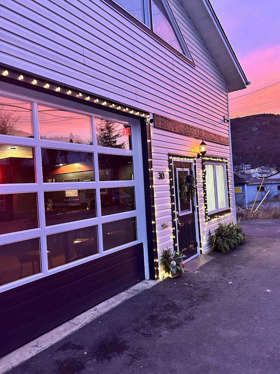 Petty Harbour Public House