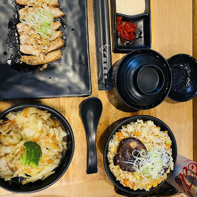 Diced Sirloin Beef Cubes Teppanyaki with Garlic Fried Rice