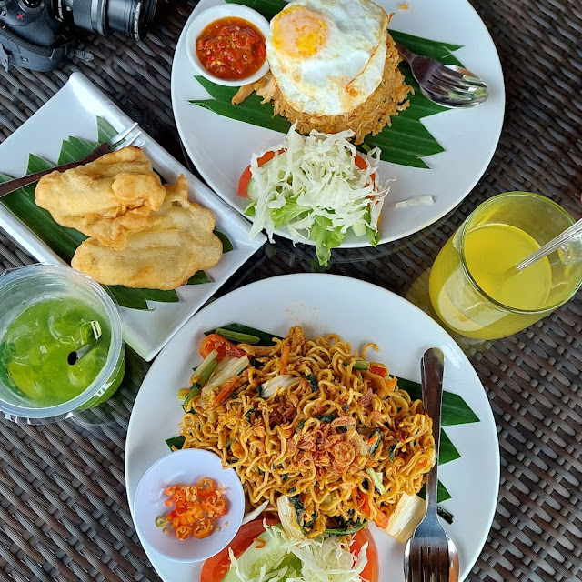 Nasi Goreng Kampung Mie Goreng Pisang Goreng