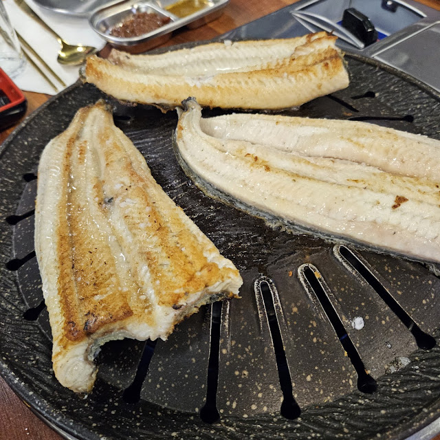 소금구이 Grilled with Salt