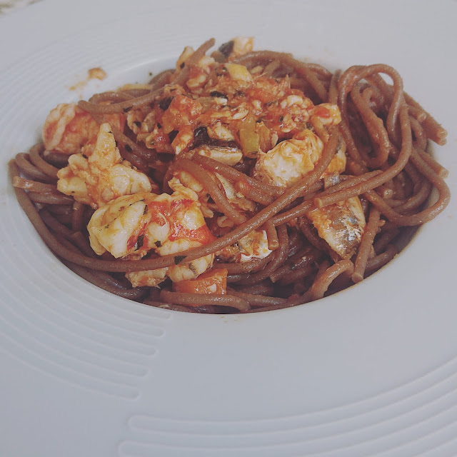 Bigoli Al Pesce Misto Scoglio E Pomodorino