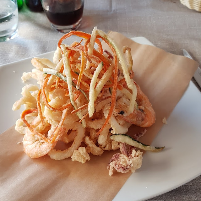 Frittura Di Calamari E Verdure