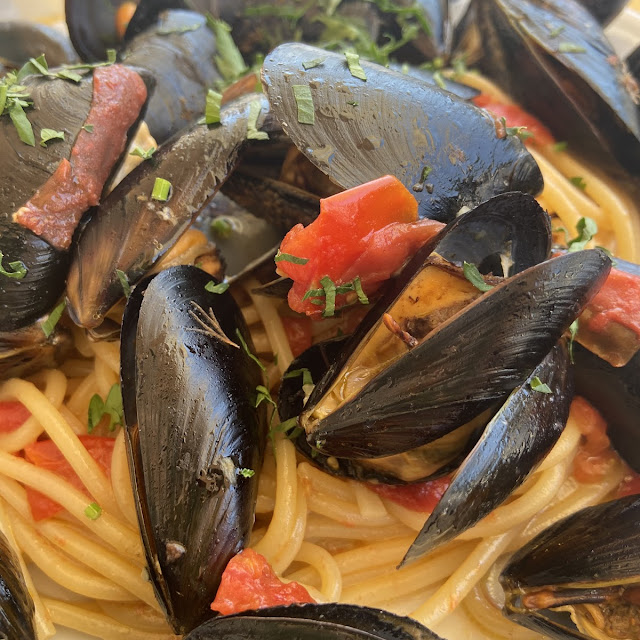 Spaghetti Cozze E Pachino Alici Peperoncino Taaaccc Un Sorriso Vincenzo
