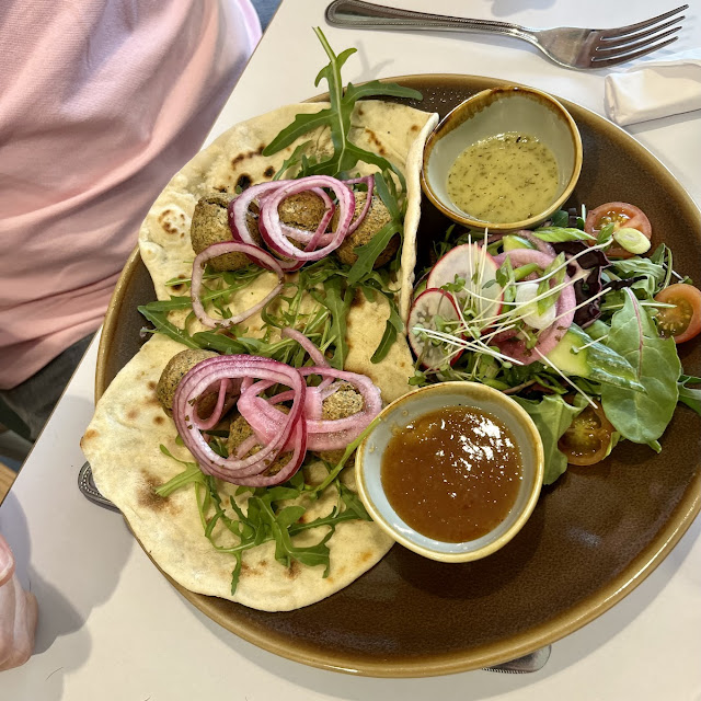 Falafel Wraps
