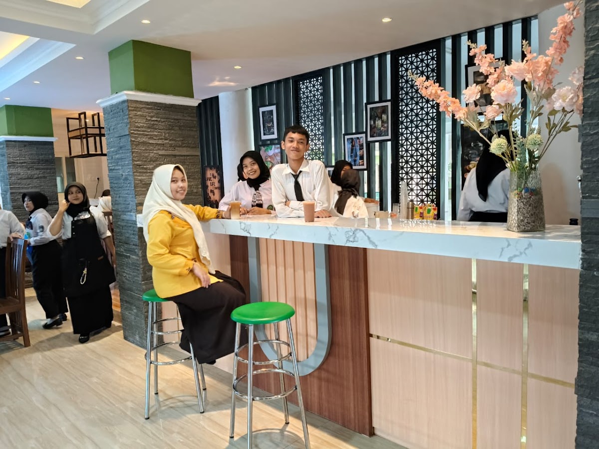 SENENG SRAWUNG RESTO by SMK YPM 2 TAMAN