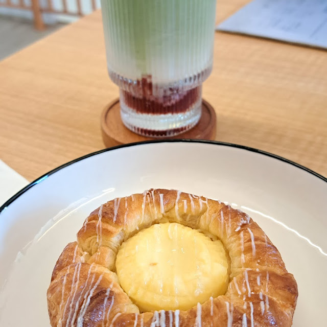 Cheese Danish