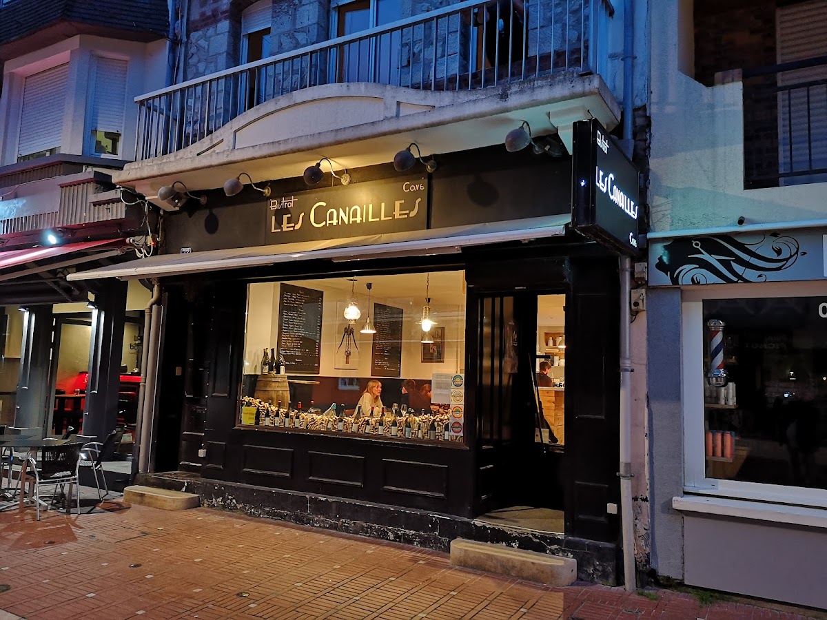 Les Canailles