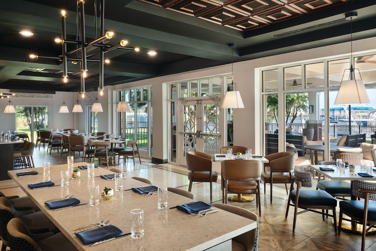 The Compass Rose at Tryon Riverfront Inn