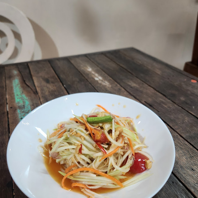 Somtum Thai