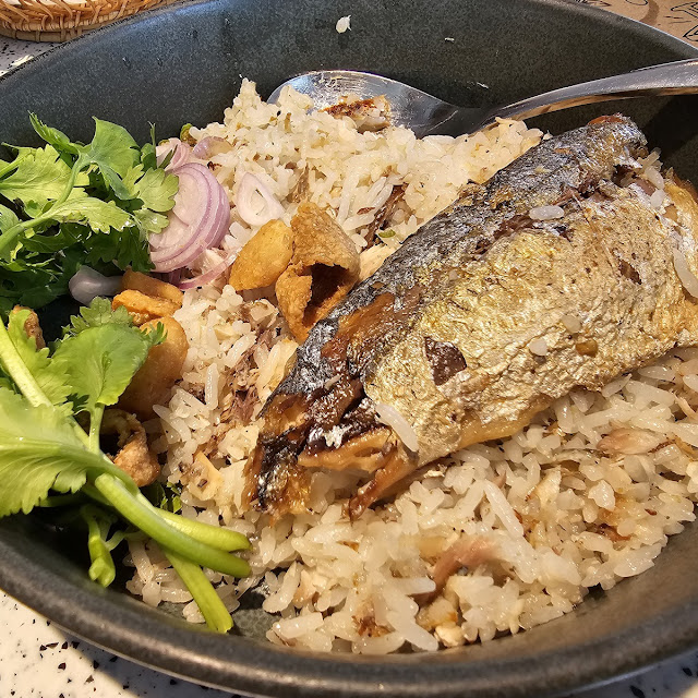 Steamed Jasmine Rice with Mackerel