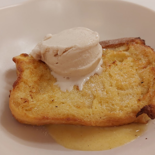 Torrija Con Helado de Leche Merengada