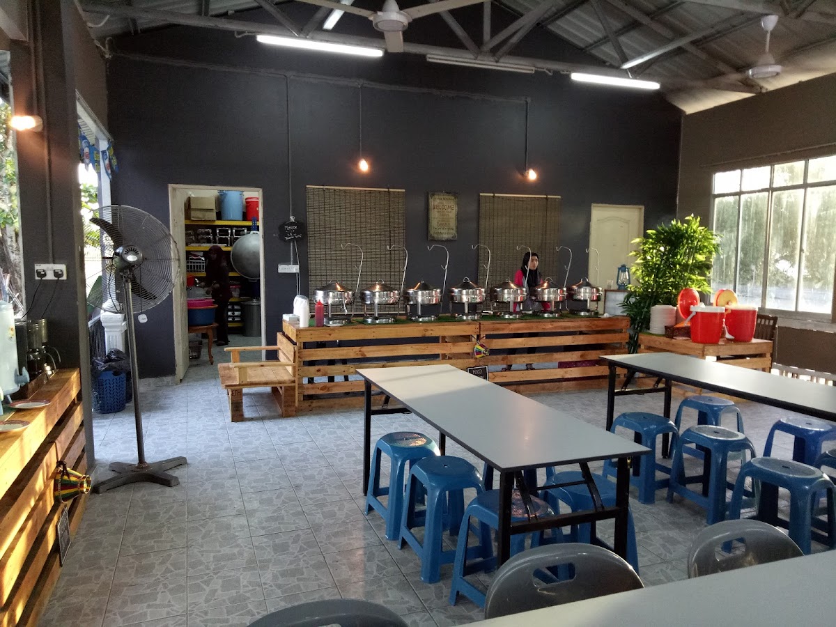 Borneo Legend Travel Minangah Restaurant