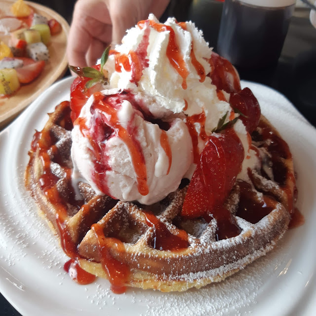 Ice Cream Waffle