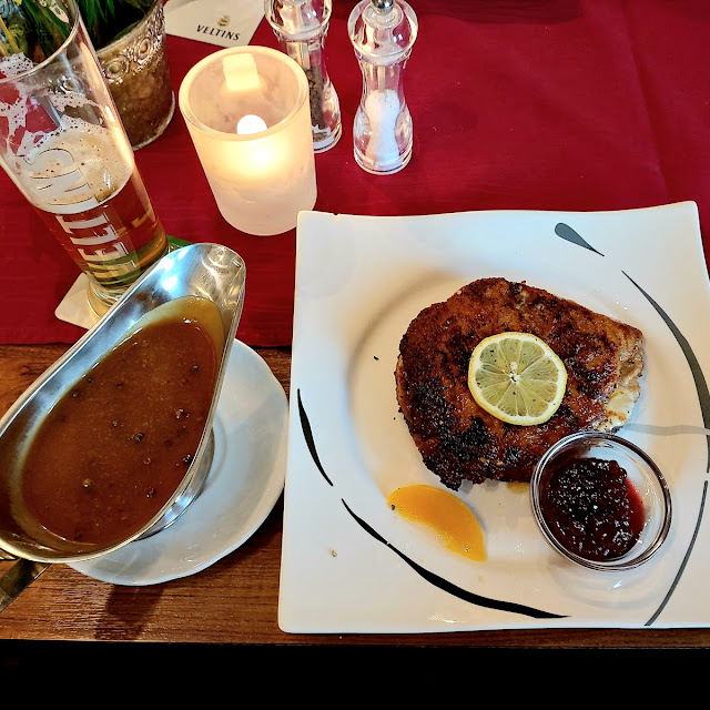 Cordon Bleu Mit Pfeffersosse