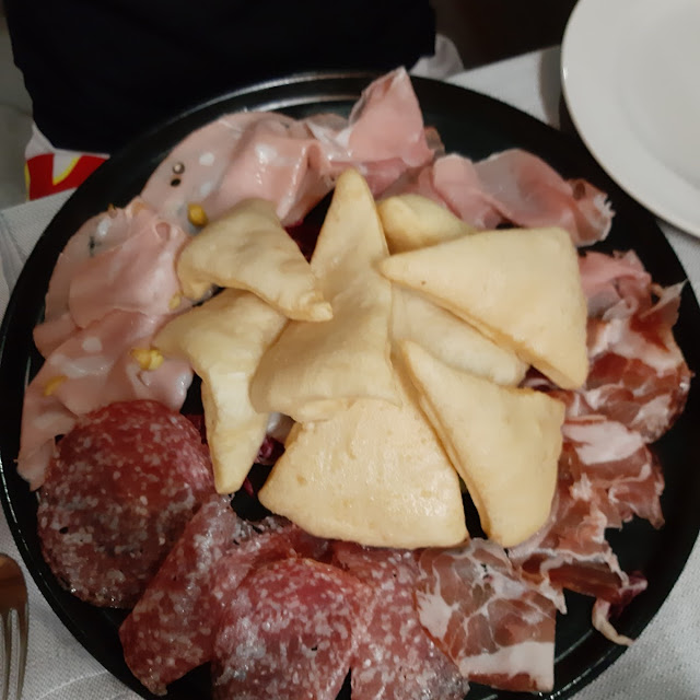 Gnocco Fritto E Salumi