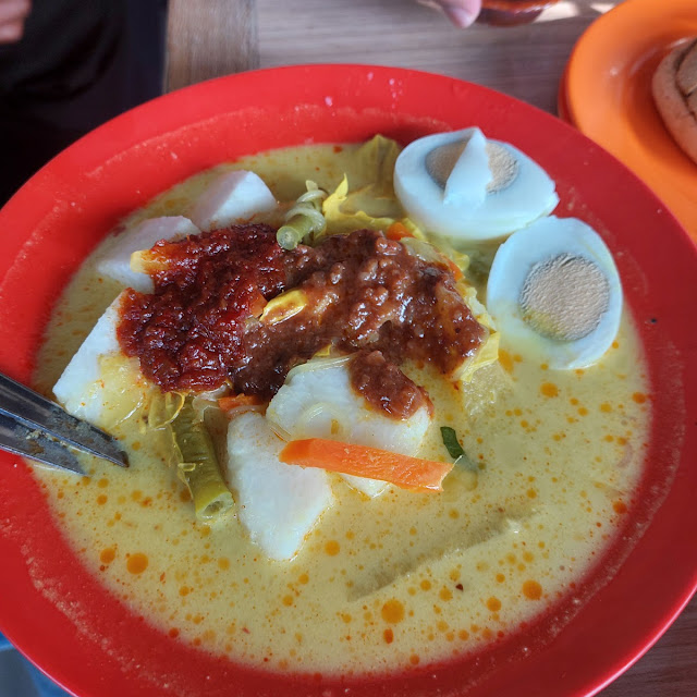Kuah Lontong