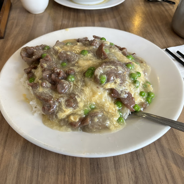 Rice Noodles with Beef in Egg Sauce