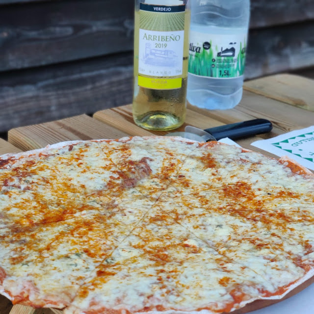 Pizza Covarrubias Con Masa Con Cayena