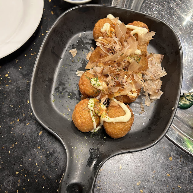 Takoyaki Ball 8pc with Mayo Japanese BBQ Sauce & Fish Flake