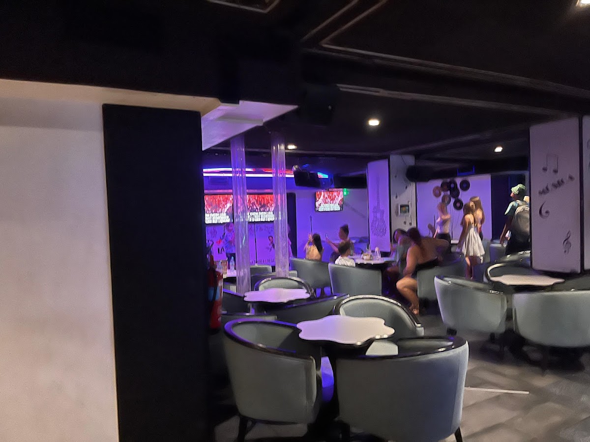 La Bolera Cafeteria