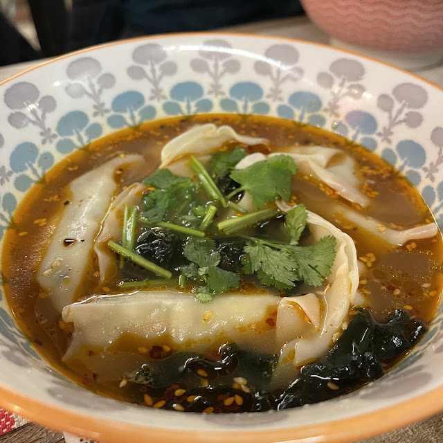 Sopa de Gyozas Picante