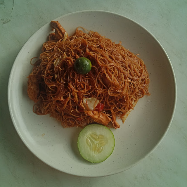 Mee Hoon Goreng Ayam
