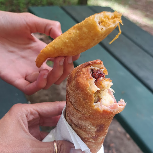 Empanadas De Pollo Y Tequeyoyo