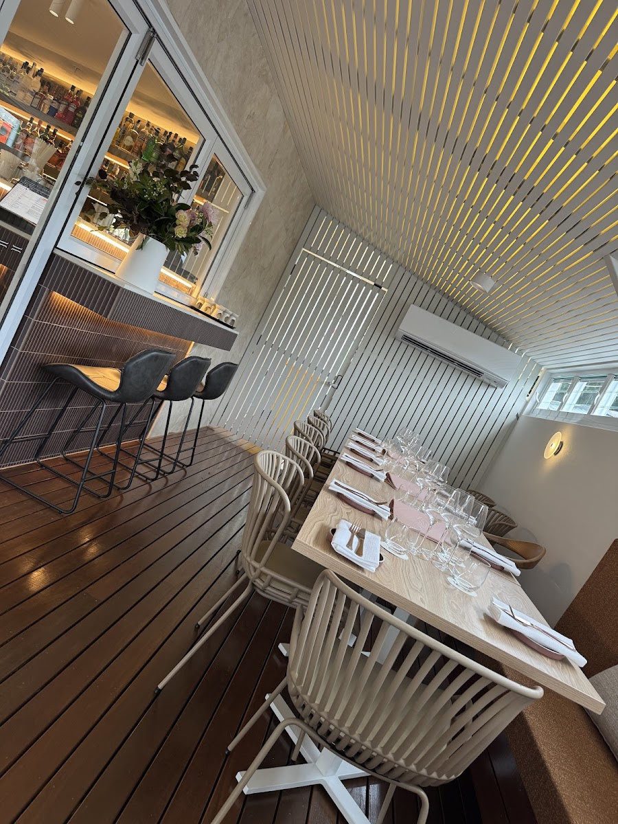 GiGi Bar Restaurant