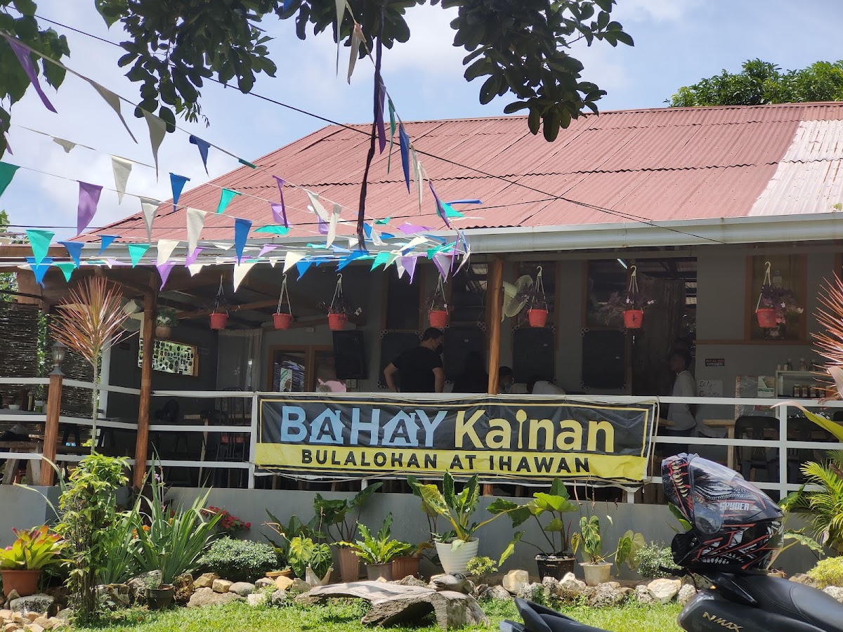 Bahay Kainan