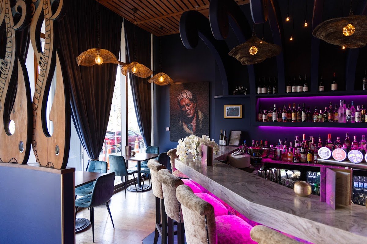 Manu Restaurant and Bar