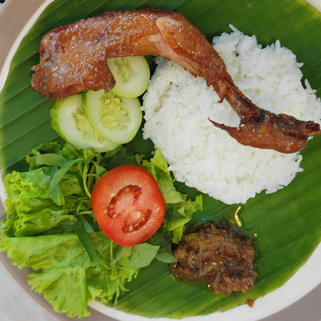 Ayam Goreng Kandjeng