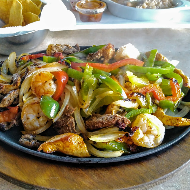 Cinco Fajitas