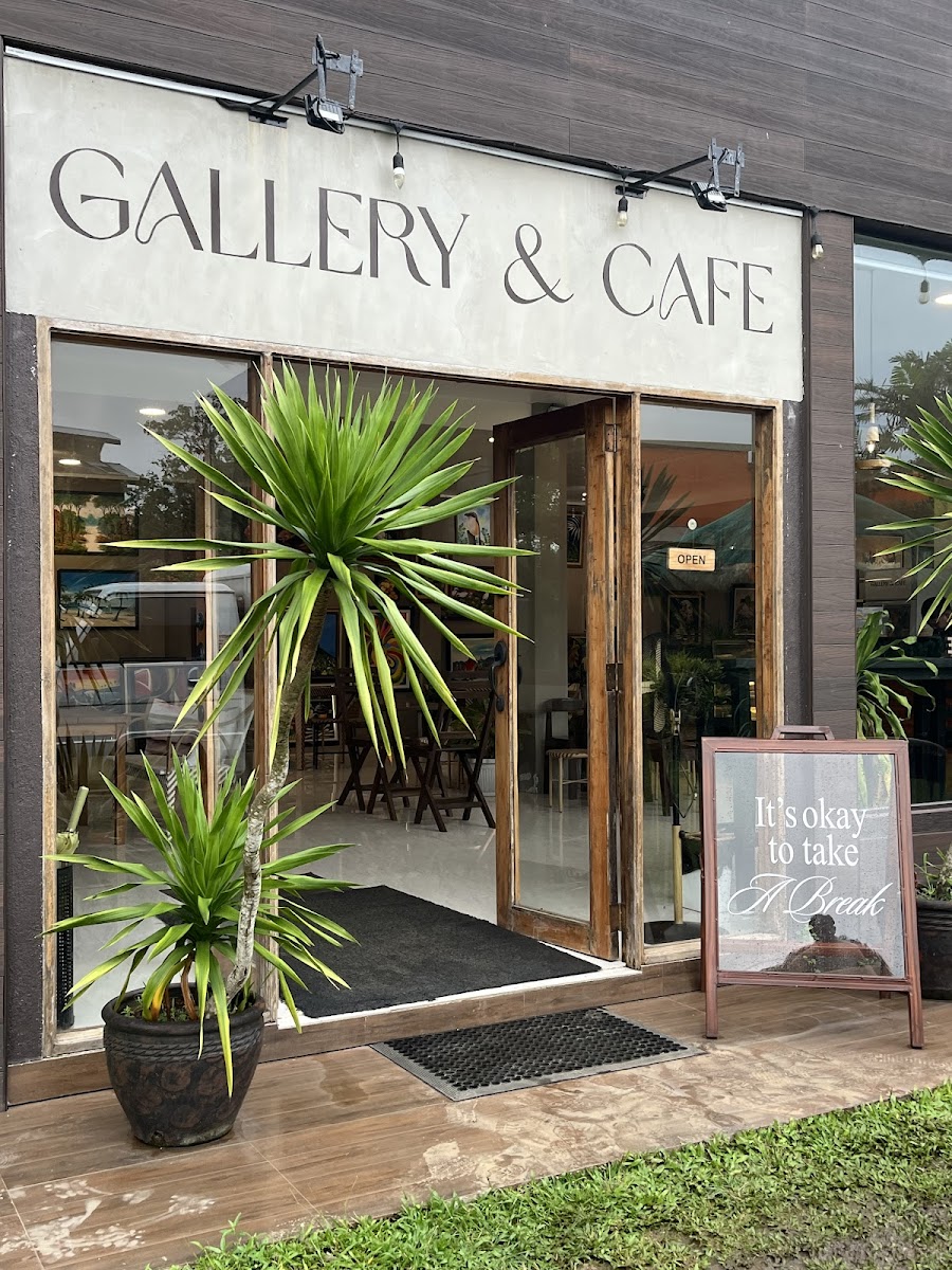 Gallery & Cafe